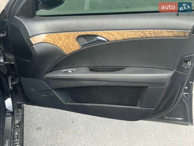 Чорний Мерседес Е-Клас, об'ємом двигуна 3 л та пробігом 375 тис. км за 6990 $, фото 17 на Automoto.ua