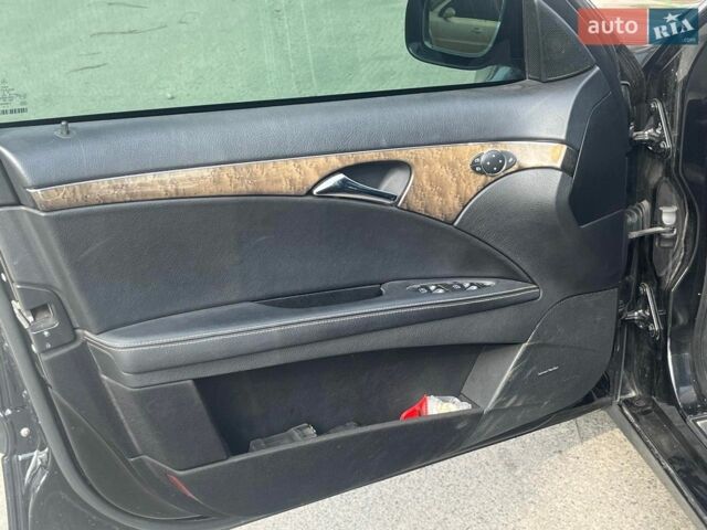 Чорний Мерседес Е-Клас, об'ємом двигуна 3 л та пробігом 375 тис. км за 6990 $, фото 26 на Automoto.ua