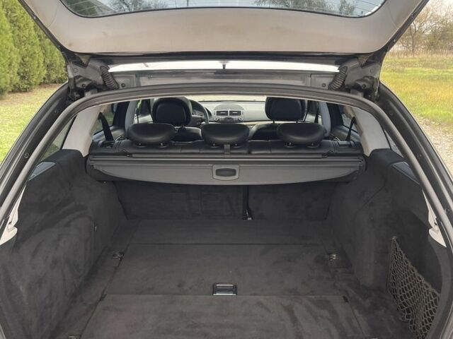 Черный Мерседес Е-Класс, объемом двигателя 3 л и пробегом 358 тыс. км за 5500 $, фото 14 на Automoto.ua