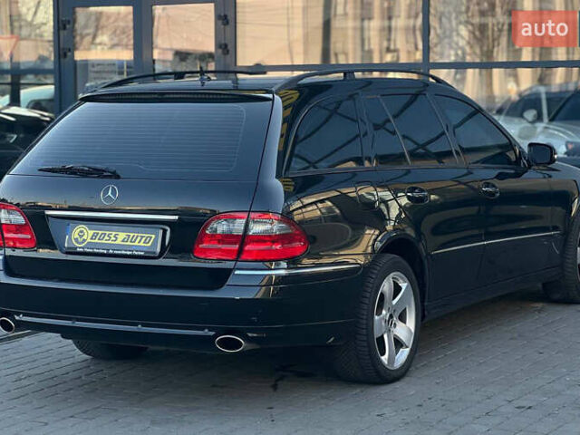 Черный Мерседес Е-Класс, объемом двигателя 3 л и пробегом 230 тыс. км за 8800 $, фото 5 на Automoto.ua