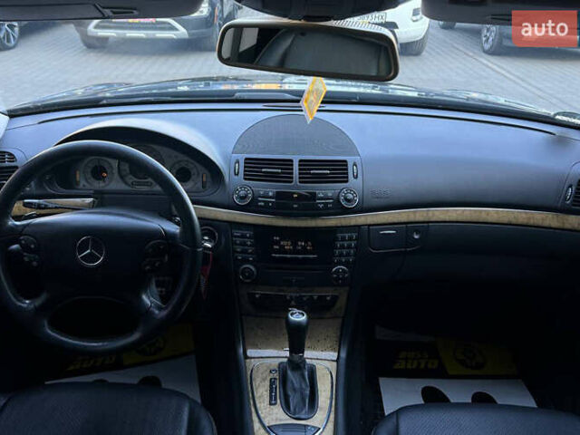 Черный Мерседес Е-Класс, объемом двигателя 3 л и пробегом 230 тыс. км за 8800 $, фото 18 на Automoto.ua