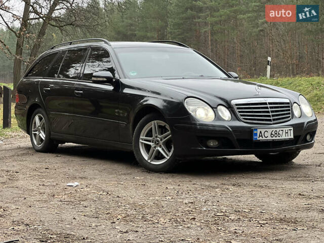 Черный Мерседес Е-Класс, объемом двигателя 2.99 л и пробегом 430 тыс. км за 8400 $, фото 4 на Automoto.ua