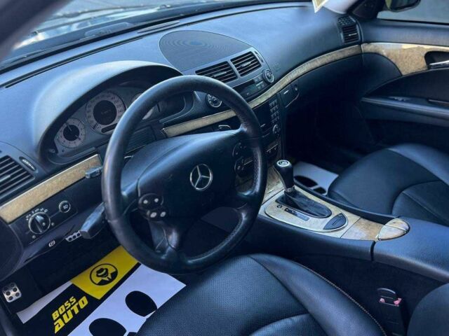 Черный Мерседес Е-Класс, объемом двигателя 3 л и пробегом 230 тыс. км за 8800 $, фото 8 на Automoto.ua