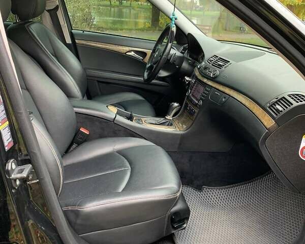 Чорний Мерседес Е-Клас, об'ємом двигуна 2.99 л та пробігом 370 тис. км за 8500 $, фото 12 на Automoto.ua