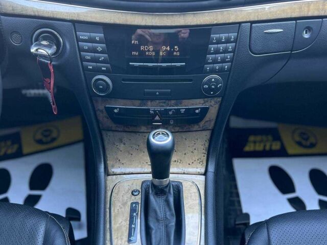 Черный Мерседес Е-Класс, объемом двигателя 3 л и пробегом 230 тыс. км за 8800 $, фото 15 на Automoto.ua