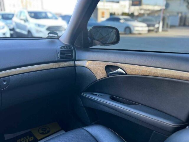 Черный Мерседес Е-Класс, объемом двигателя 3 л и пробегом 230 тыс. км за 8800 $, фото 19 на Automoto.ua