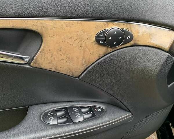 Чорний Мерседес Е-Клас, об'ємом двигуна 2.99 л та пробігом 370 тис. км за 8500 $, фото 8 на Automoto.ua