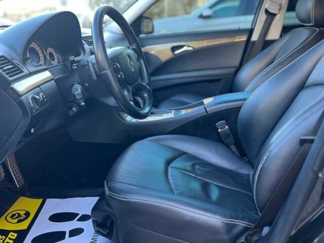 Черный Мерседес Е-Класс, объемом двигателя 3 л и пробегом 230 тыс. км за 8800 $, фото 9 на Automoto.ua