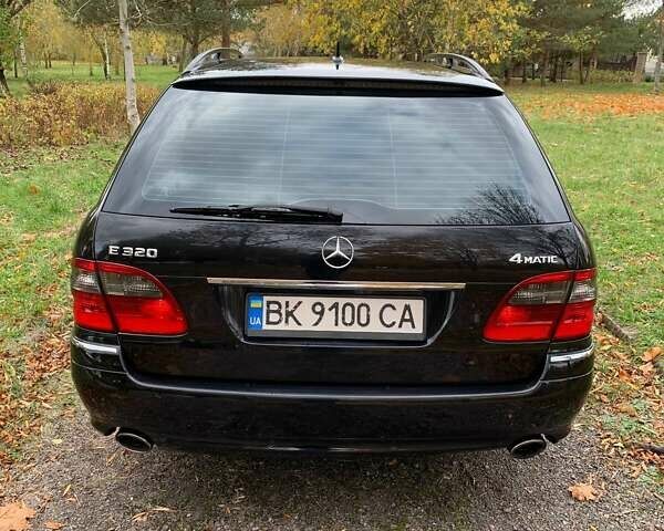 Чорний Мерседес Е-Клас, об'ємом двигуна 2.99 л та пробігом 370 тис. км за 8500 $, фото 3 на Automoto.ua