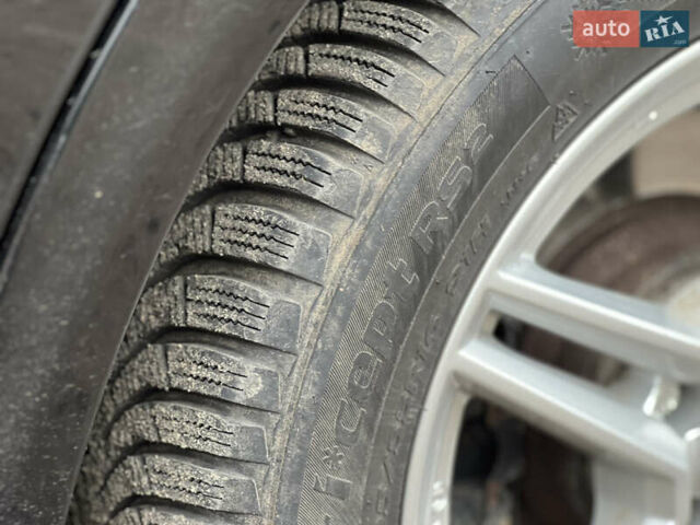 Черный Мерседес Е-Класс, объемом двигателя 2.99 л и пробегом 430 тыс. км за 8400 $, фото 19 на Automoto.ua