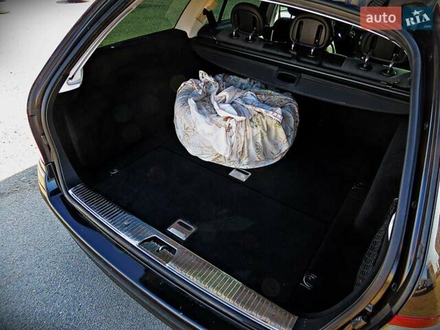 Черный Мерседес Е-Класс, объемом двигателя 2.99 л и пробегом 329 тыс. км за 6300 $, фото 15 на Automoto.ua