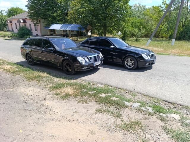 Черный Мерседес Е-Класс, объемом двигателя 2.1 л и пробегом 454 тыс. км за 7300 $, фото 8 на Automoto.ua