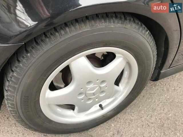 Черный Мерседес Е-Класс, объемом двигателя 2.15 л и пробегом 330 тыс. км за 8200 $, фото 3 на Automoto.ua