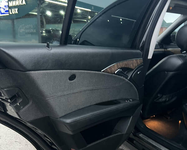 Черный Мерседес Е-Класс, объемом двигателя 1.8 л и пробегом 216 тыс. км за 7500 $, фото 14 на Automoto.ua