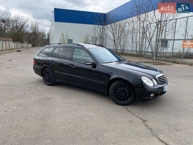 Мерседес Е-Класс 2007 в Николаеве на Automoto.ua Черный Мерседес Е-Класс, объемом двигателя 2.2 л и пробегом 260 тыс. км за 6000 $, фото 2 на Automoto.ua