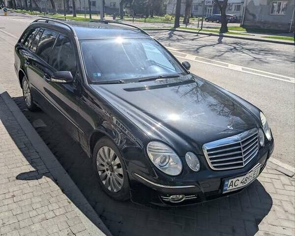 Черный Мерседес Е-Класс, объемом двигателя 2.99 л и пробегом 290 тыс. км за 7599 $, фото 1 на Automoto.ua