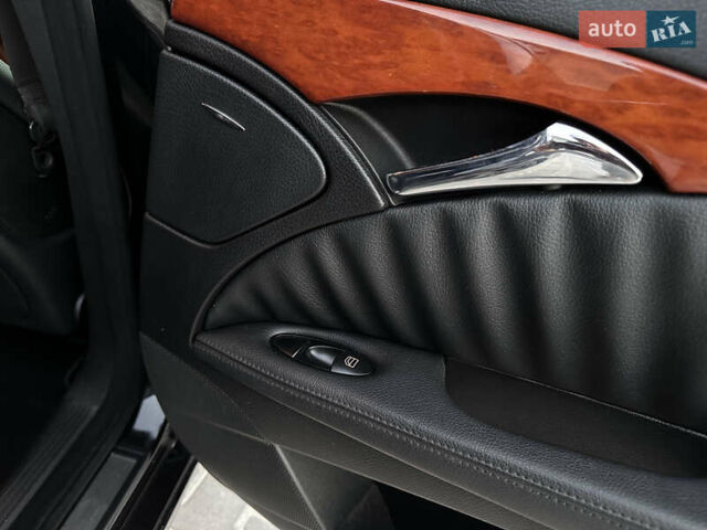 Чорний Мерседес Е-Клас, об'ємом двигуна 3 л та пробігом 290 тис. км за 7650 $, фото 28 на Automoto.ua