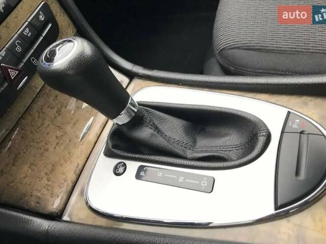 Черный Мерседес Е-Класс, объемом двигателя 2.15 л и пробегом 330 тыс. км за 8200 $, фото 11 на Automoto.ua