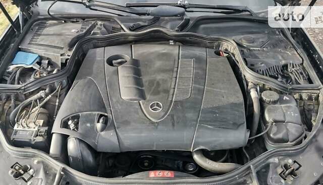 Черный Мерседес Е-Класс, объемом двигателя 2.15 л и пробегом 420 тыс. км за 7900 $, фото 2 на Automoto.ua