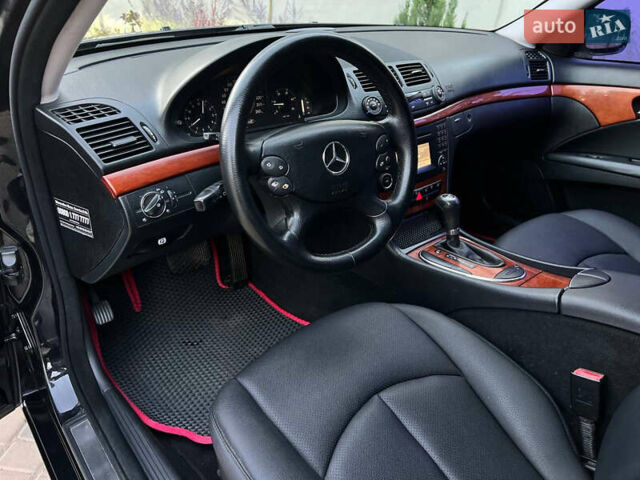 Чорний Мерседес Е-Клас, об'ємом двигуна 2.1 л та пробігом 236 тис. км за 7999 $, фото 24 на Automoto.ua
