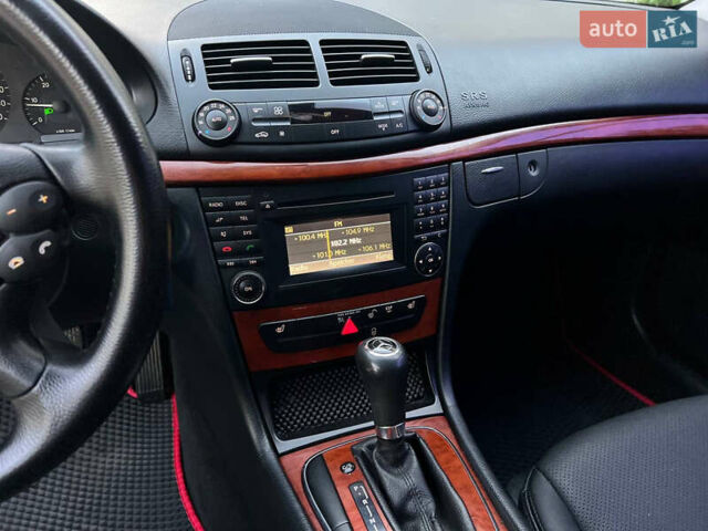 Чорний Мерседес Е-Клас, об'ємом двигуна 2.1 л та пробігом 236 тис. км за 7999 $, фото 23 на Automoto.ua