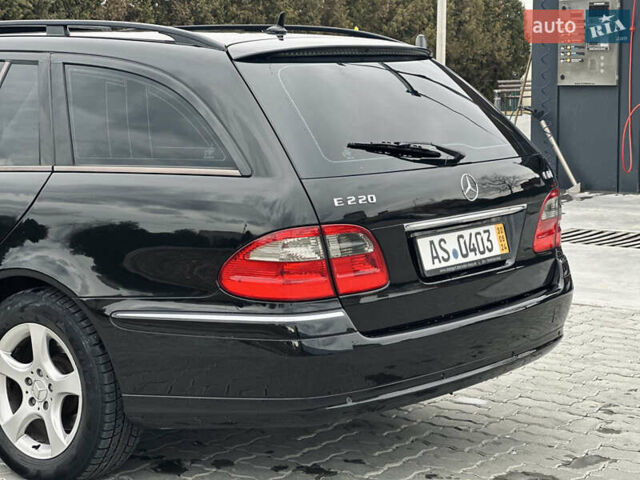 Чорний Мерседес Е-Клас, об'ємом двигуна 2.2 л та пробігом 320 тис. км за 8349 $, фото 23 на Automoto.ua