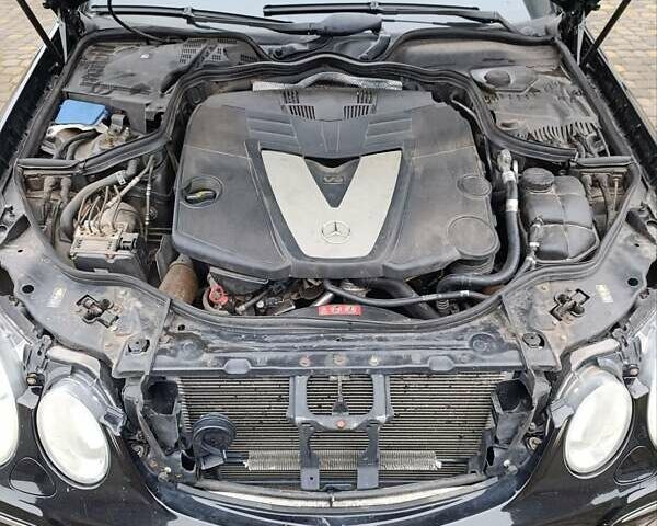 Черный Мерседес Е-Класс, объемом двигателя 2.99 л и пробегом 318 тыс. км за 8200 $, фото 7 на Automoto.ua