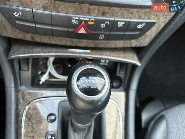 Чорний Мерседес Е-Клас, об'ємом двигуна 2.15 л та пробігом 357 тис. км за 10300 $, фото 25 на Automoto.ua