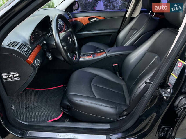 Чорний Мерседес Е-Клас, об'ємом двигуна 2.1 л та пробігом 236 тис. км за 7999 $, фото 14 на Automoto.ua