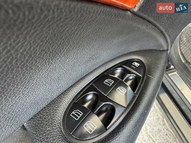 Чорний Мерседес Е-Клас, об'ємом двигуна 2.1 л та пробігом 236 тис. км за 7999 $, фото 29 на Automoto.ua