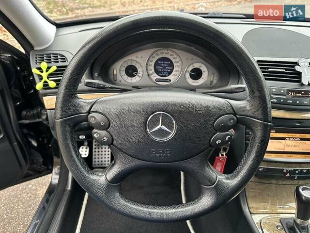 Черный Мерседес Е-Класс, объемом двигателя 2.15 л и пробегом 258 тыс. км за 11999 $, фото 65 на Automoto.ua