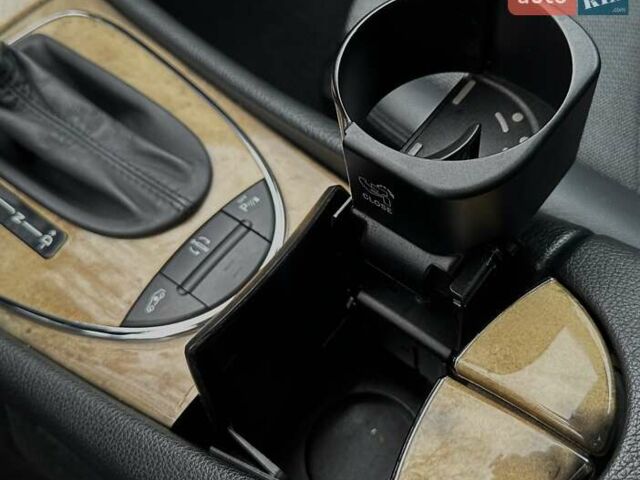 Черный Мерседес Е-Класс, объемом двигателя 2.2 л и пробегом 258 тыс. км за 11500 $, фото 70 на Automoto.ua