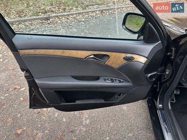 Черный Мерседес Е-Класс, объемом двигателя 2.2 л и пробегом 258 тыс. км за 11500 $, фото 42 на Automoto.ua