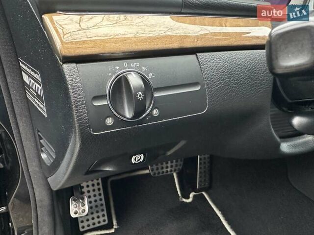 Черный Мерседес Е-Класс, объемом двигателя 2.2 л и пробегом 258 тыс. км за 11500 $, фото 63 на Automoto.ua