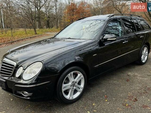 Черный Мерседес Е-Класс, объемом двигателя 2.2 л и пробегом 258 тыс. км за 11500 $, фото 7 на Automoto.ua