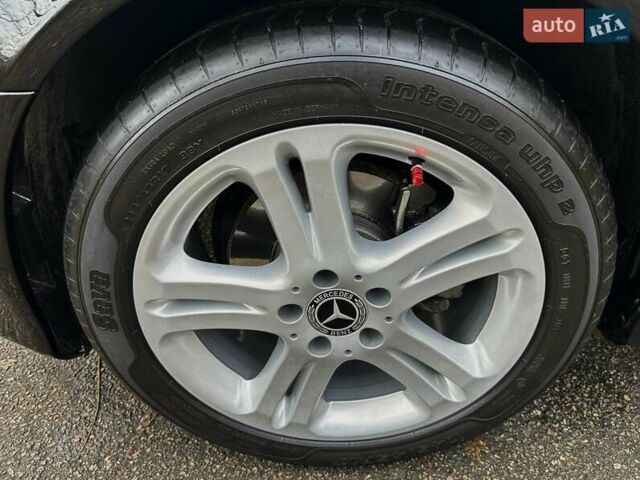 Черный Мерседес Е-Класс, объемом двигателя 2.2 л и пробегом 258 тыс. км за 11500 $, фото 25 на Automoto.ua