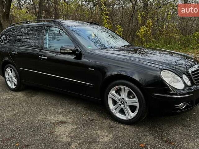 Черный Мерседес Е-Класс, объемом двигателя 2.2 л и пробегом 258 тыс. км за 11500 $, фото 17 на Automoto.ua