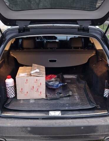 Черный Мерседес Е-Класс, объемом двигателя 3 л и пробегом 294 тыс. км за 15150 $, фото 8 на Automoto.ua