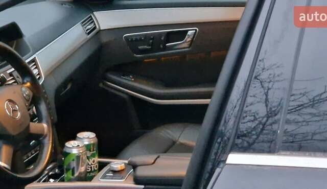 Черный Мерседес Е-Класс, объемом двигателя 3 л и пробегом 294 тыс. км за 15150 $, фото 21 на Automoto.ua