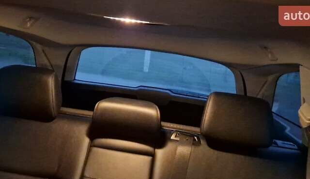 Черный Мерседес Е-Класс, объемом двигателя 3 л и пробегом 294 тыс. км за 15150 $, фото 4 на Automoto.ua