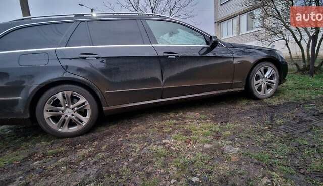 Черный Мерседес Е-Класс, объемом двигателя 3 л и пробегом 294 тыс. км за 15150 $, фото 15 на Automoto.ua