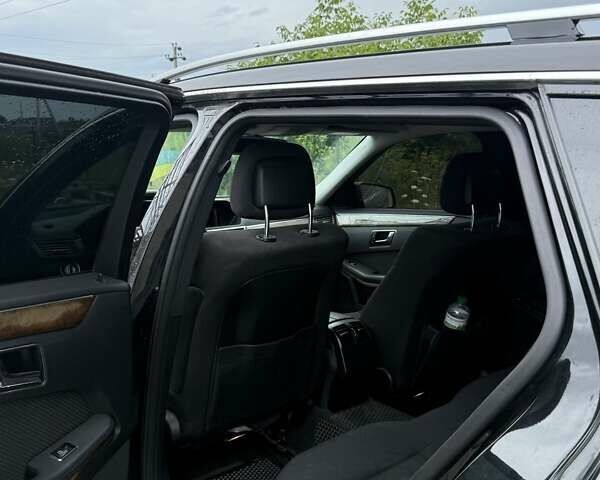 Черный Мерседес Е-Класс, объемом двигателя 2.14 л и пробегом 326 тыс. км за 9500 $, фото 2 на Automoto.ua