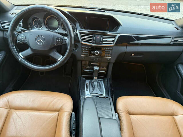 Мерседес Е-Клас 2010 у Коломые на Automoto.ua Чорний Мерседес Е-Клас, об'ємом двигуна 2.14 л та пробігом 374 тис. км за 10999 $, фото 25 на Automoto.ua