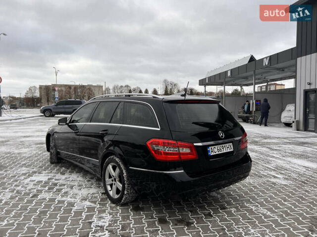 Черный Мерседес Е-Класс, объемом двигателя 2.14 л и пробегом 450 тыс. км за 10300 $, фото 13 на Automoto.ua