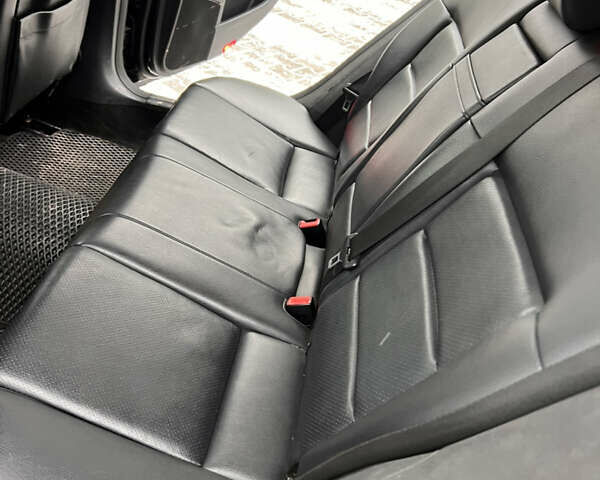 Черный Мерседес Е-Класс, объемом двигателя 2.14 л и пробегом 450 тыс. км за 10300 $, фото 17 на Automoto.ua