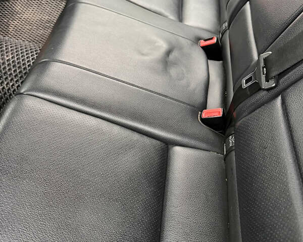 Черный Мерседес Е-Класс, объемом двигателя 2.14 л и пробегом 450 тыс. км за 10300 $, фото 18 на Automoto.ua