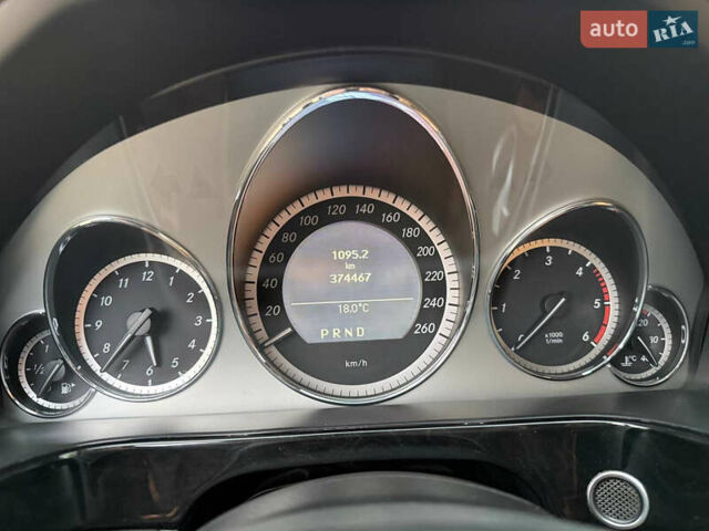 Мерседес Е-Клас 2010 у Коломые на Automoto.ua Чорний Мерседес Е-Клас, об'ємом двигуна 2.14 л та пробігом 374 тис. км за 10999 $, фото 34 на Automoto.ua