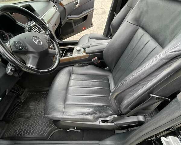 Чорний Мерседес Е-Клас, об'ємом двигуна 2.9 л та пробігом 342 тис. км за 10900 $, фото 3 на Automoto.ua