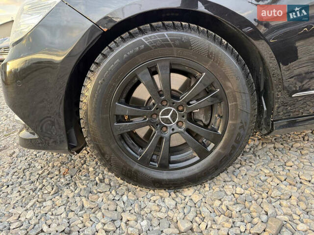 Мерседес Е-Клас 2010 у Коломые на Automoto.ua Чорний Мерседес Е-Клас, об'ємом двигуна 2.14 л та пробігом 374 тис. км за 10999 $, фото 43 на Automoto.ua