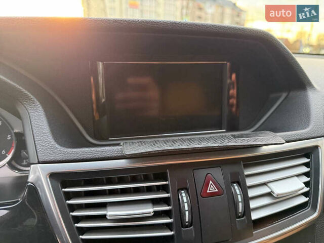 Мерседес Е-Клас 2010 у Коломые на Automoto.ua Чорний Мерседес Е-Клас, об'ємом двигуна 2.14 л та пробігом 374 тис. км за 10999 $, фото 36 на Automoto.ua